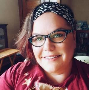 Meet your Posher, Cassandra